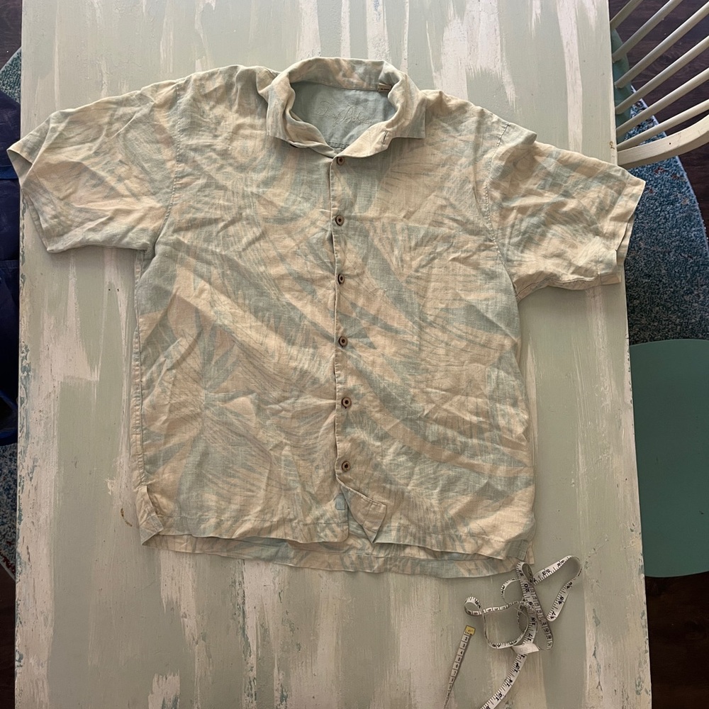Tommy Bahama 100% Linen Hawaiian Shirt/Button-Up, Creme And Blue, Size Large